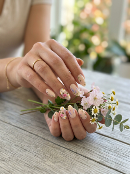 11. Floral Spring Nails