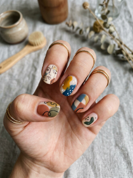14. Abstract Art Nails