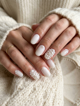 15. Pearl Embellished Nails