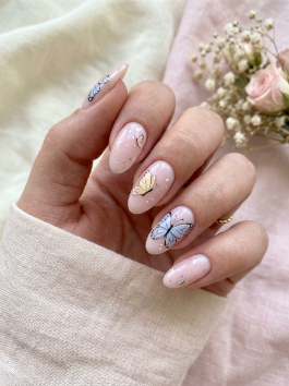 31. Butterfly Nail Art