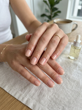 How to Make Clean Girl Nails 2026 Look More Luxurious