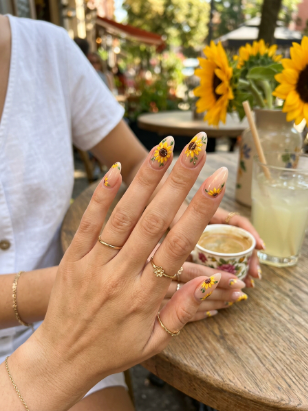 1. Classic Yellow Sunflower Nails